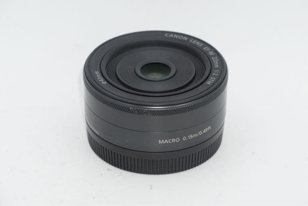 F*0様 canon EF-M 22mm