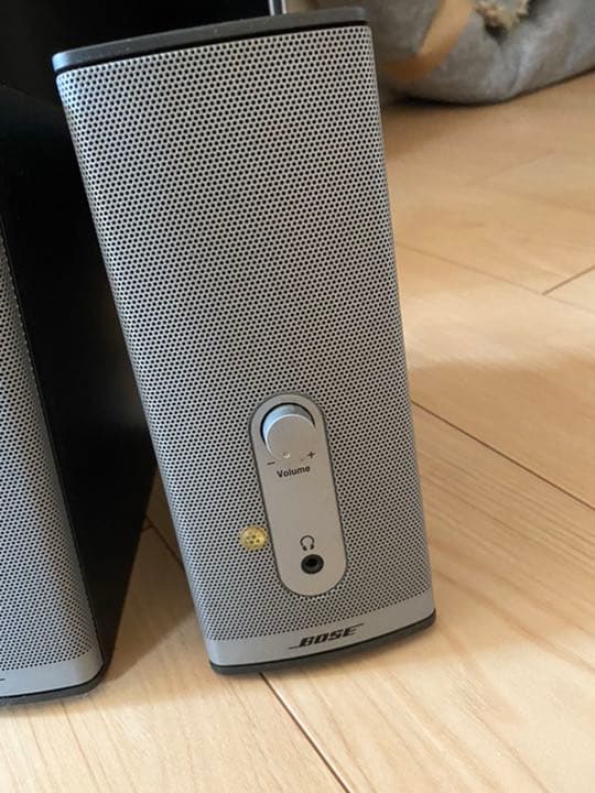 Boseのスピーカー　シルバー