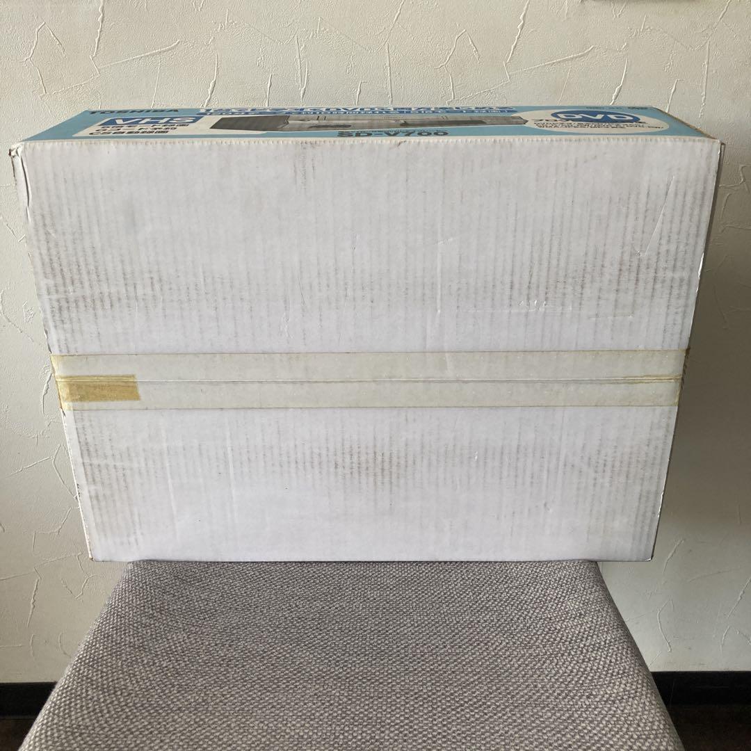 未開封未使用　東芝　SD-V700　VTR一体型DVDビデオプレイヤー