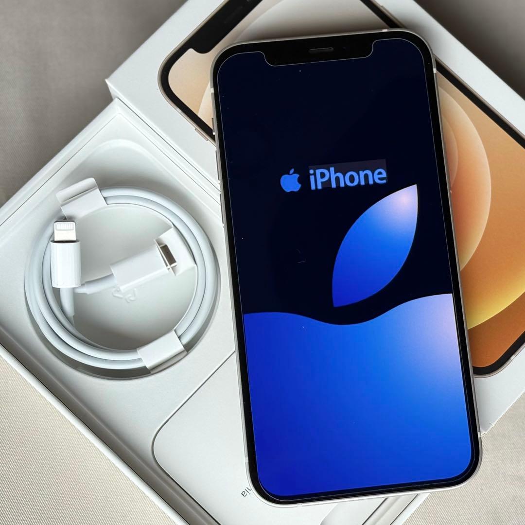iPhone12 ホワイト 64GB 美品 おまけ付き