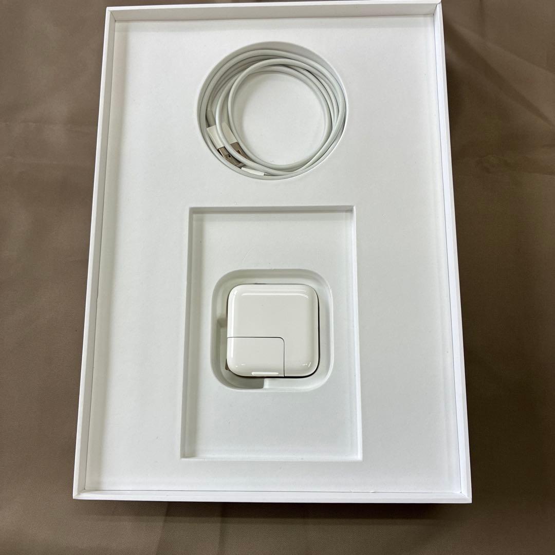 iPad 9.7インチ 第6世代 Wi-Fi+SIMフリー 32GB