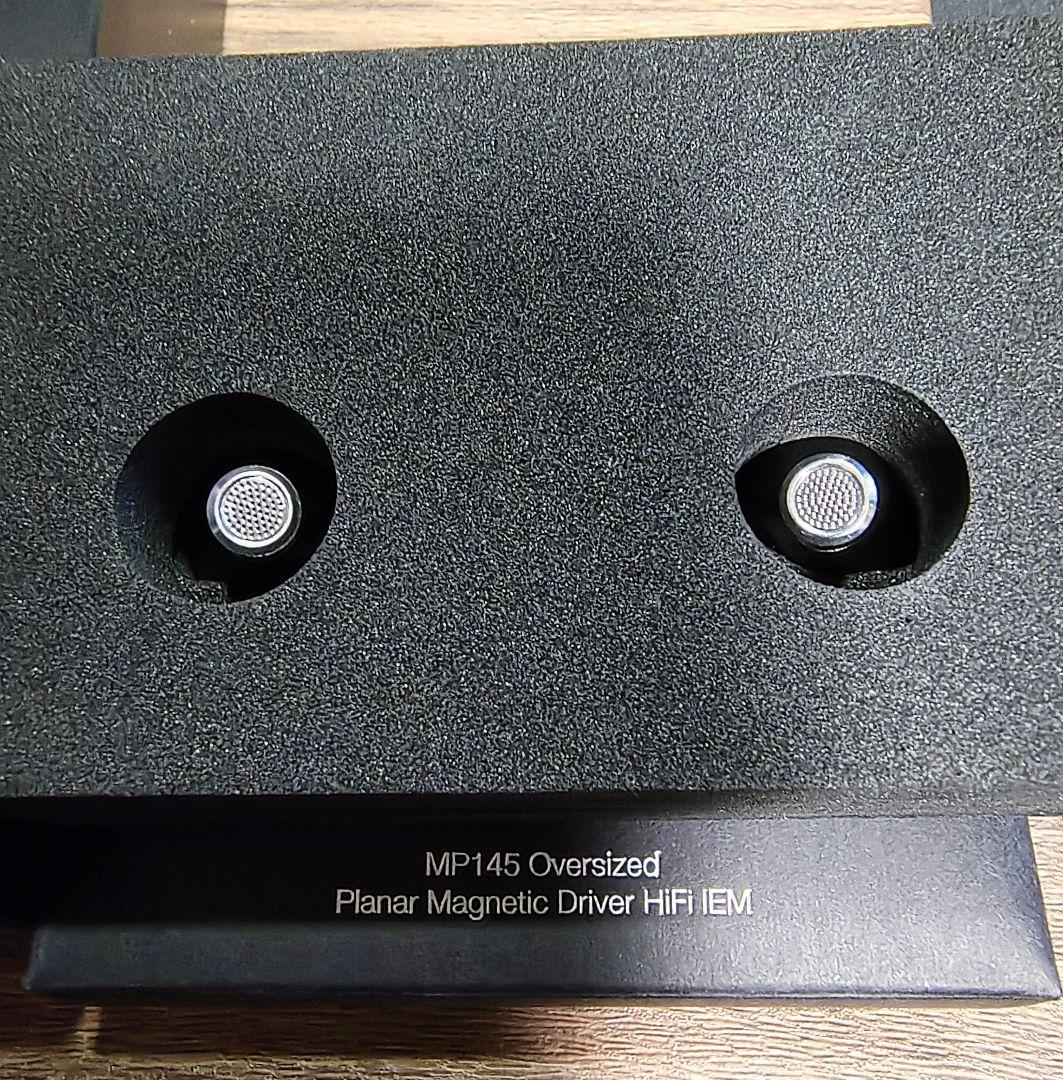 《美品》Hidizs MP145 4.4mm 平面駆動ドライバーイヤホン《完品》