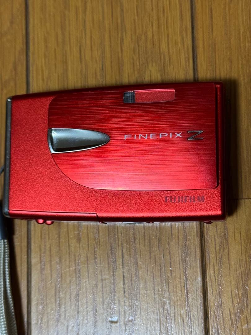 Fujifilm FinePix Z20fd レッド 1GBメモリー付き