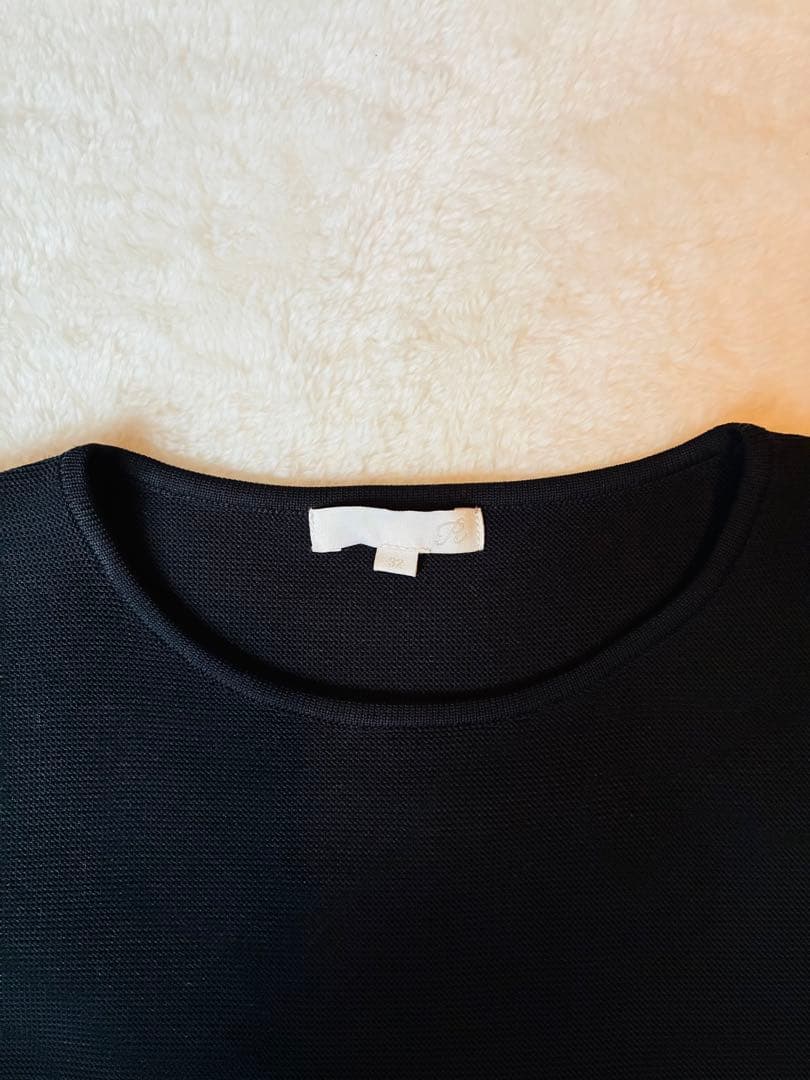 【たー 】23区Ｒ(アール) ホールガーメント フォルム ニット