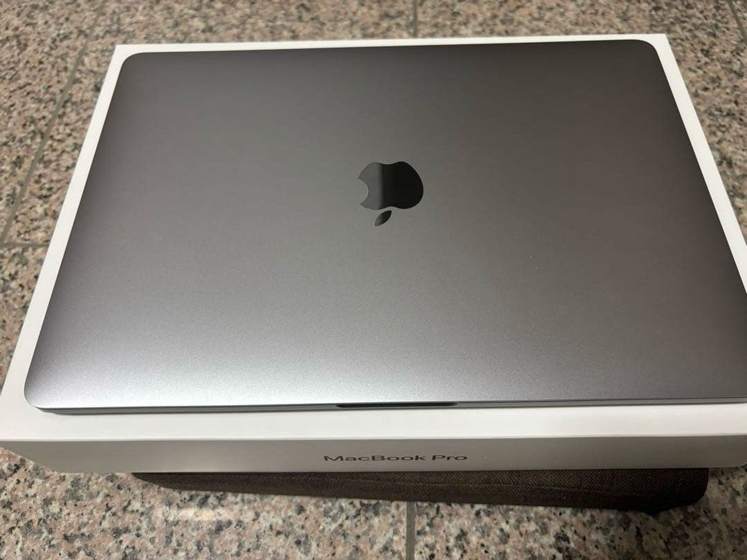 MacBook本体 MacBook Pro 2020 M1 16GB 1TB