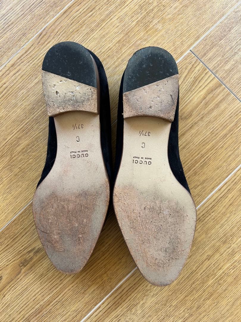 GUCCI ブラック スエード ローファー