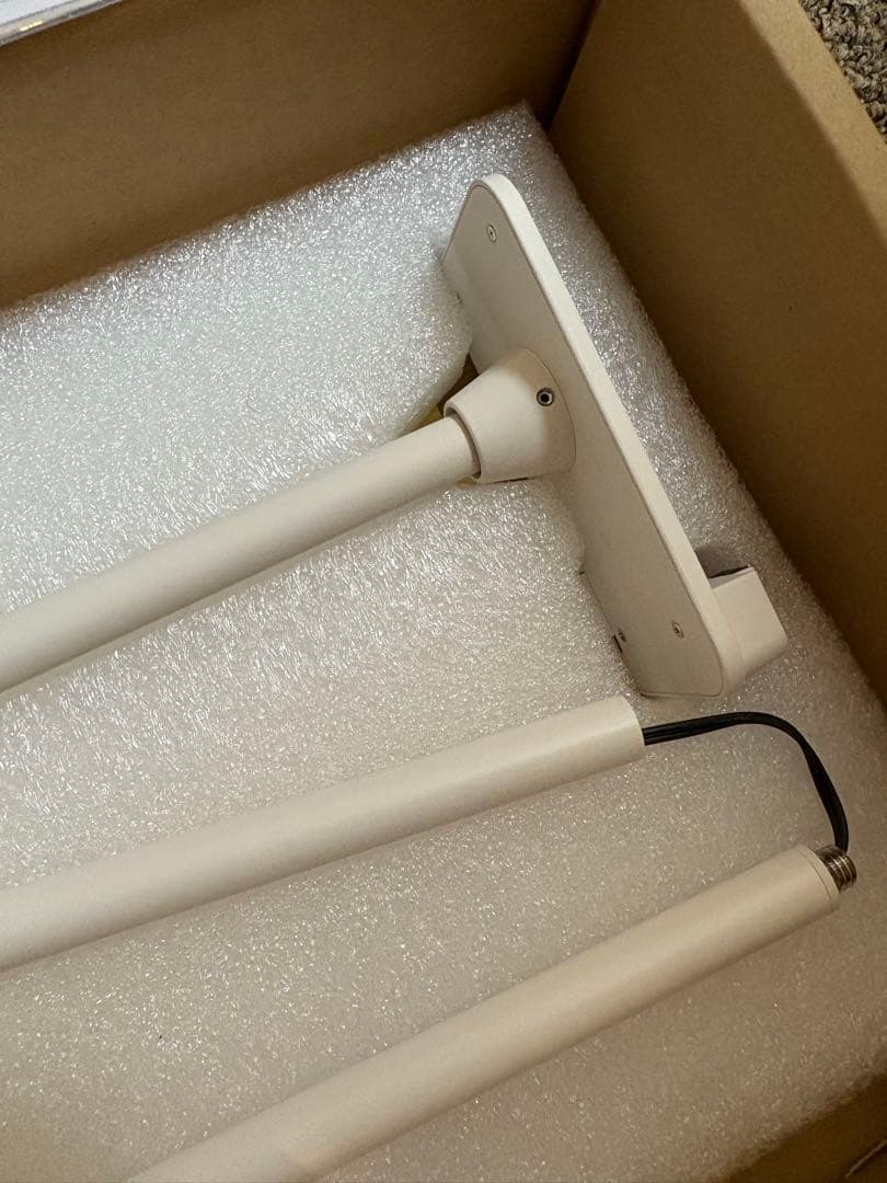 LSPX-P1、LSPX-PS1 ソニー　ポータブル超単焦点プロジェクター