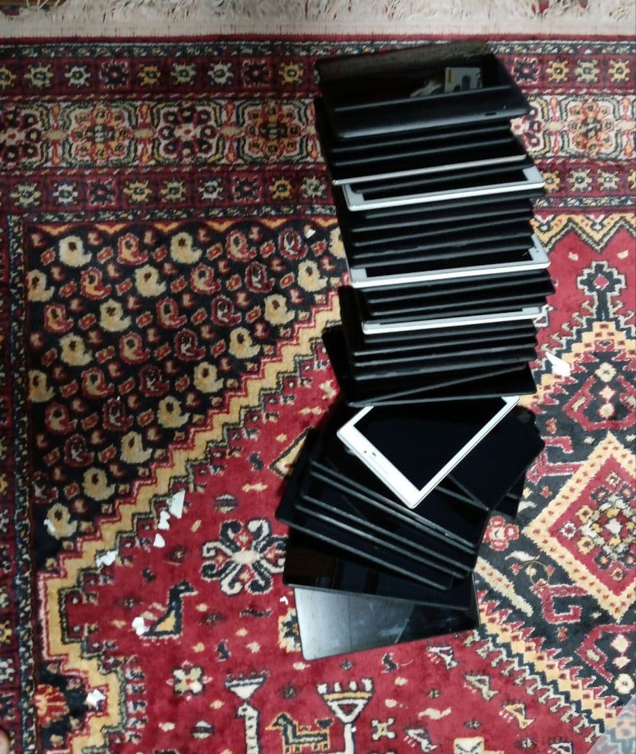 iPad本体 junk nexus and asus ipads mix