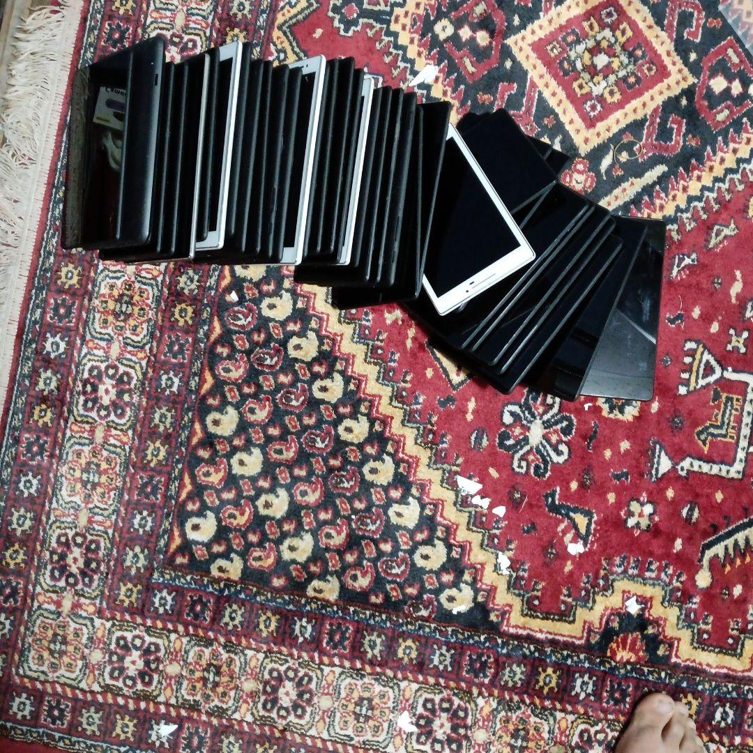 iPad本体 junk nexus and asus ipads mix