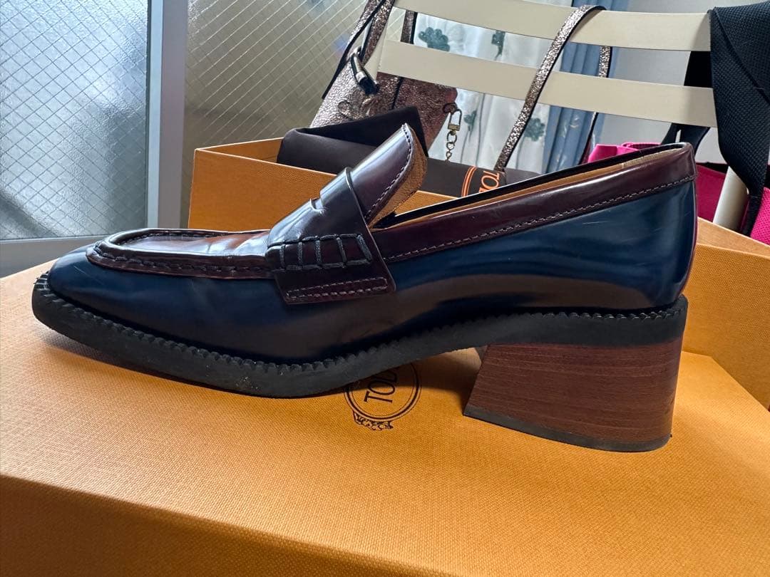 トッズ　ローファー ブラウン/ネイビー ヒール5cm