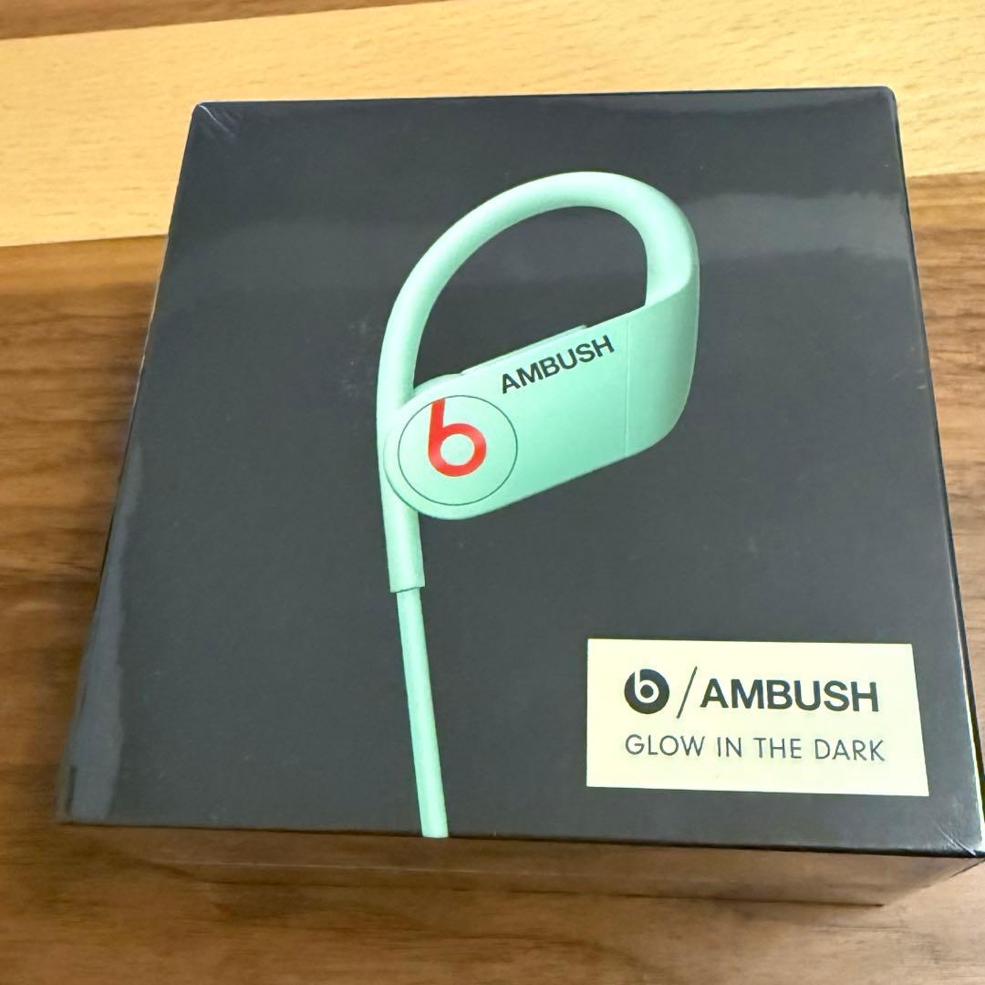 イヤホン POWER BEATS Ambush Glow in the dark