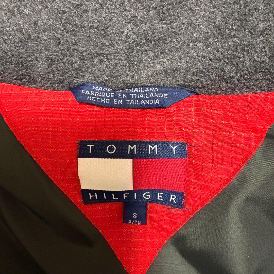   × Ferrari F1チーム支給ダウンジャケット