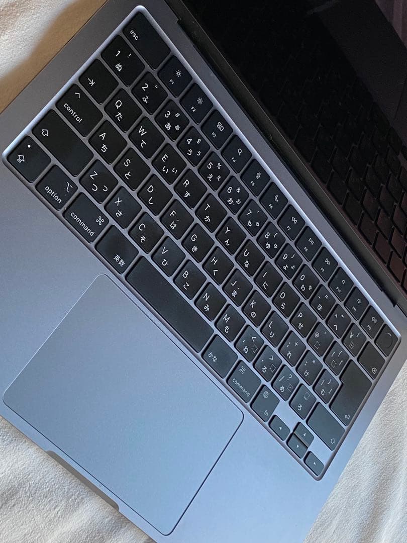 アップルケア付きM2チップ搭載MacBook Air スペースグレイ256GB