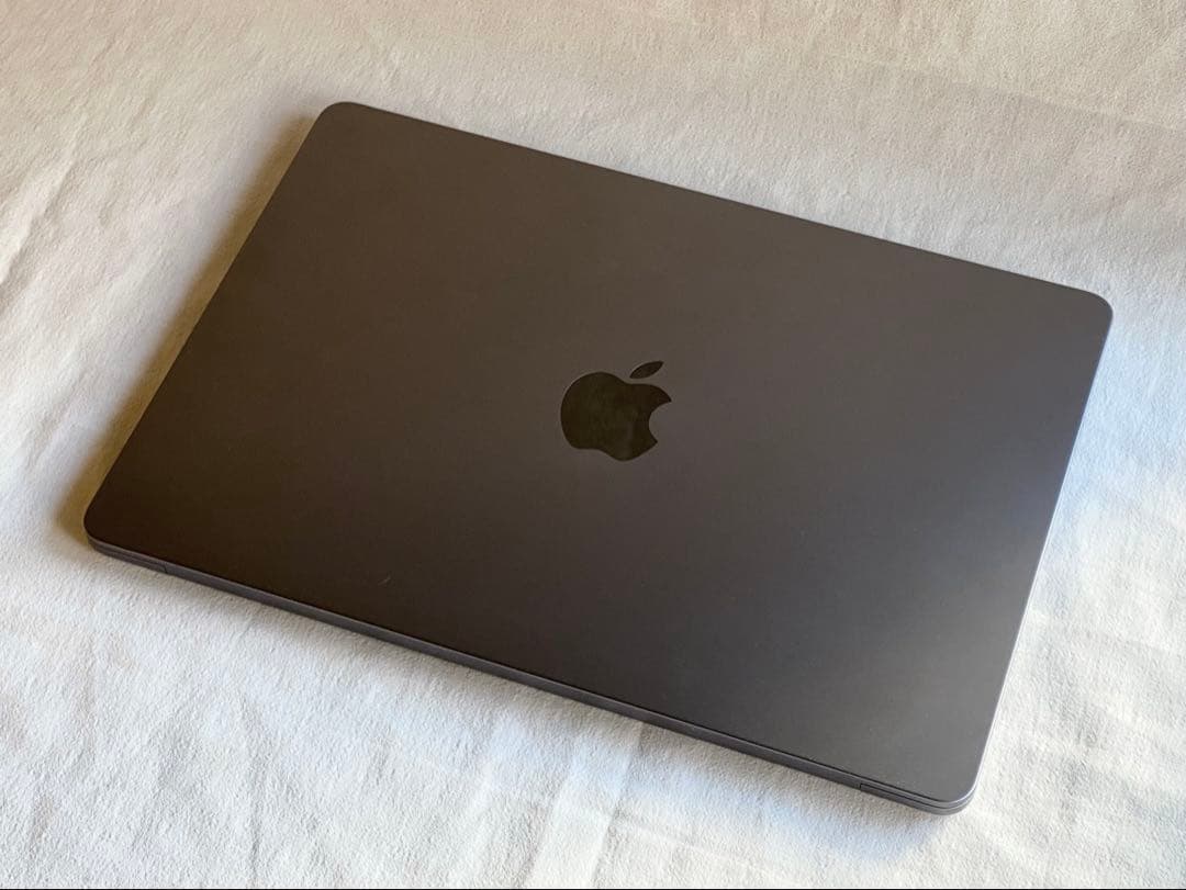 アップルケア付きM2チップ搭載MacBook Air スペースグレイ256GB