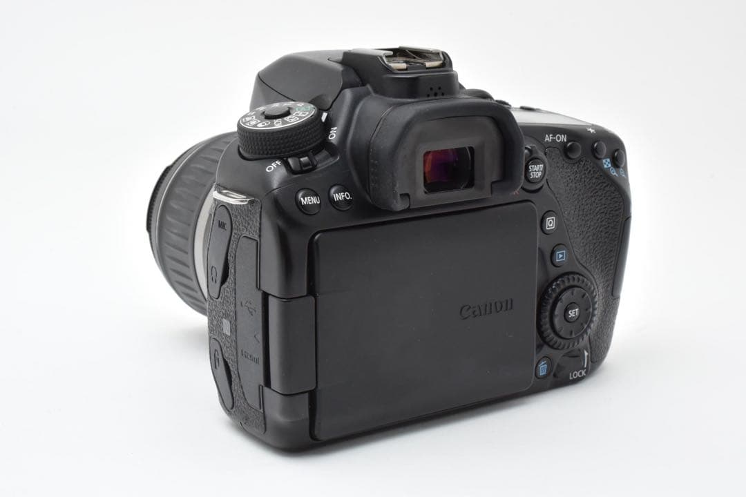 デジタルカメラ Canon EOS 80D /Canon EF-S 18-55mm USM