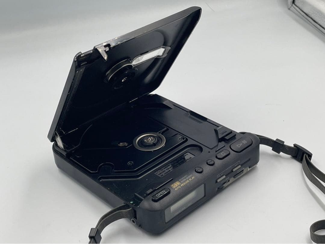 ジャンク　SONY D-22 Discman ポータブルCDプレーヤー