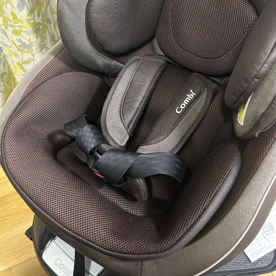 combi クルムーヴスマート　isofix 回転式　JG-650 ブラウン