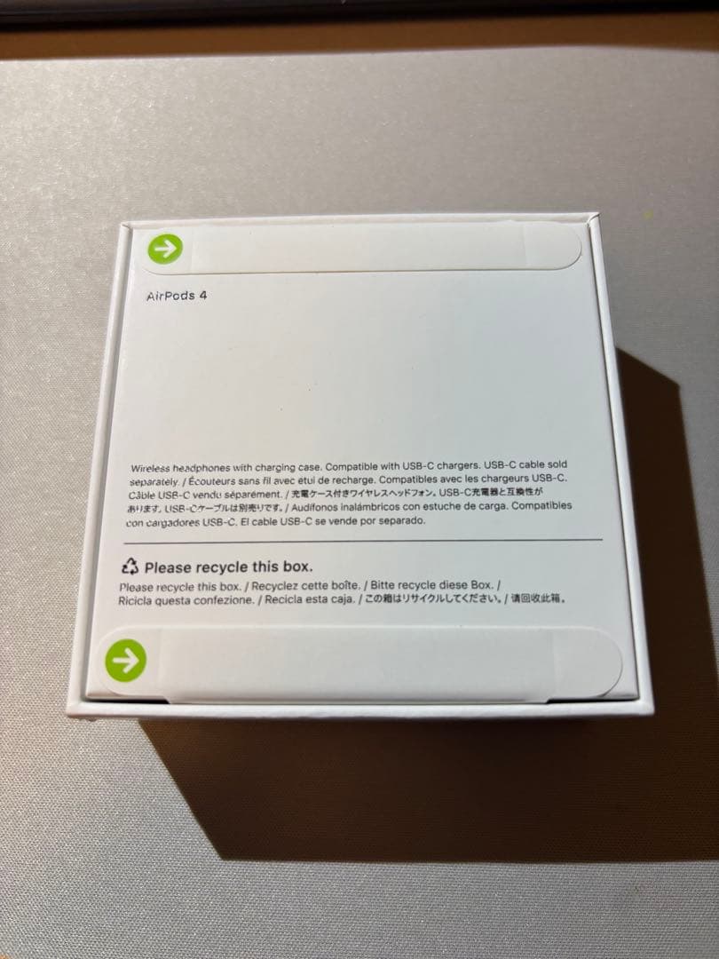 未開封 AirPods4 ホワイト
