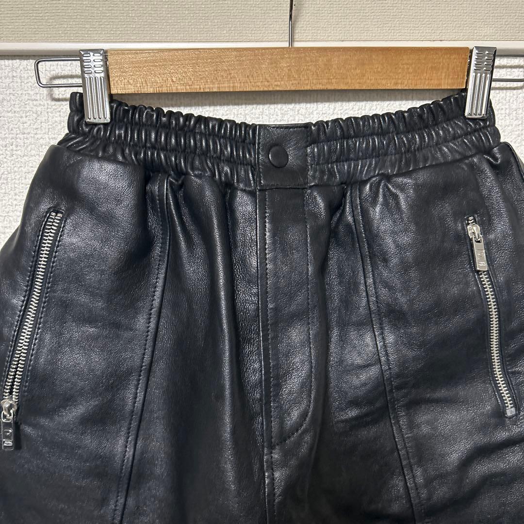 ♡プランクプロジェクト♡レザーショートパンツ　24aw 38 ブラック 羊革　黒