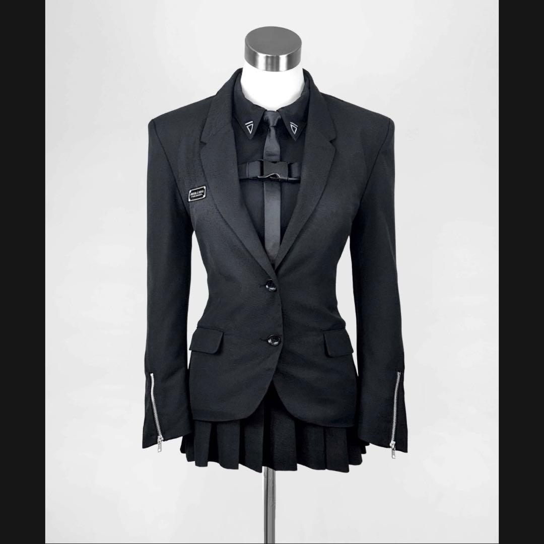 イドラタール テオドール スパイ学園 セットアップ 黒 スカートのみ