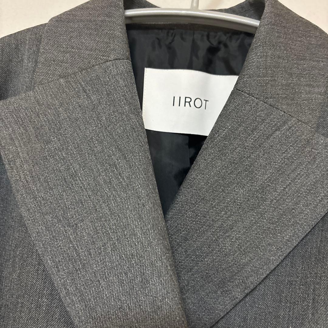 美品　IIROT ジャケット　グレー