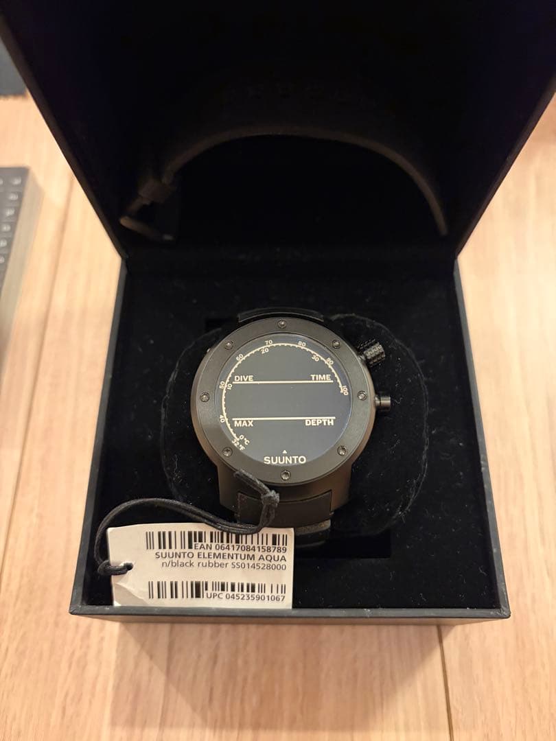 SUUNTO ELEMENTUM AQUA スント エレメンタム アクア 黒