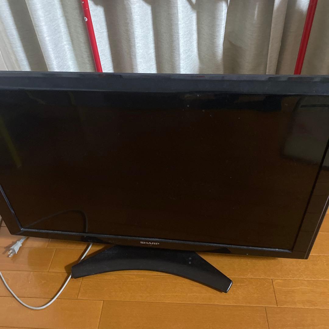 SHARP AQUOS 32インチ液晶テレビ　2011年製　リモコン付き