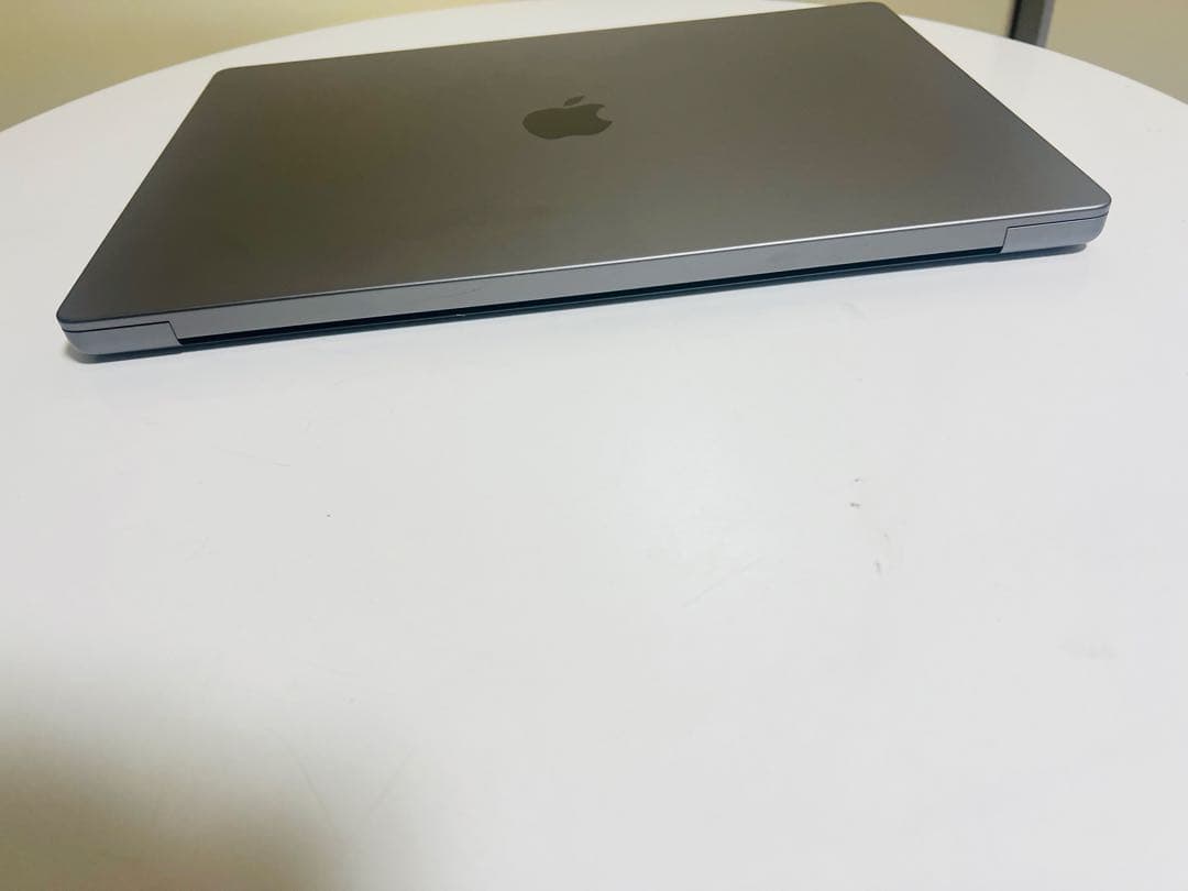 Macbook M1 Pro 16インチ 2021 16GB/ 512GB