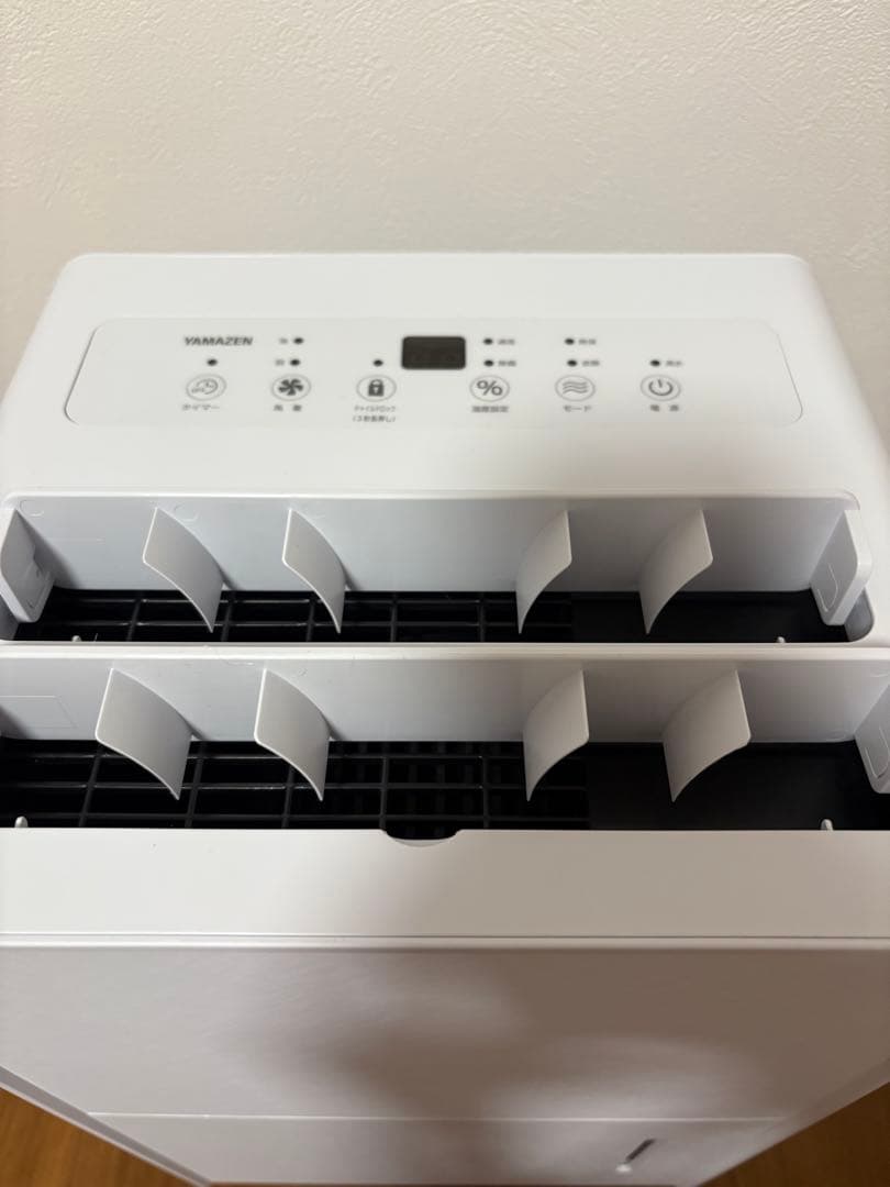 美品　YAMAZEN　除湿機　EDC-H60　2024年製