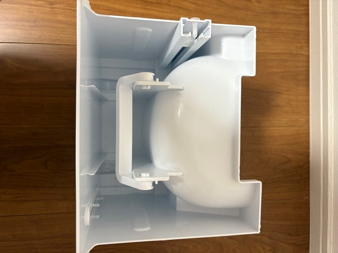 美品　YAMAZEN　除湿機　EDC-H60　2024年製