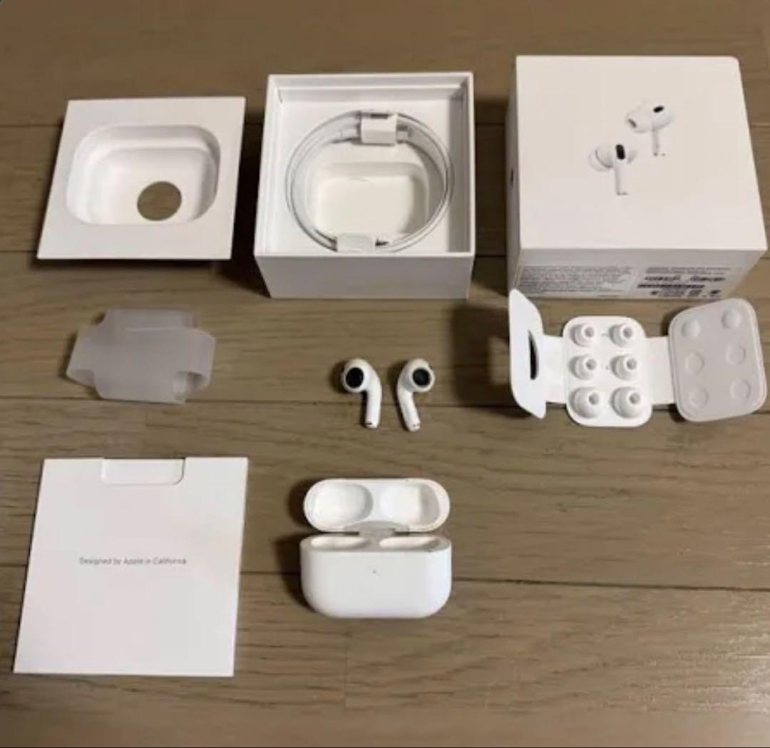 R*o様 AirPodsプロ2 本体 ホワイト 美品 限定保証付き