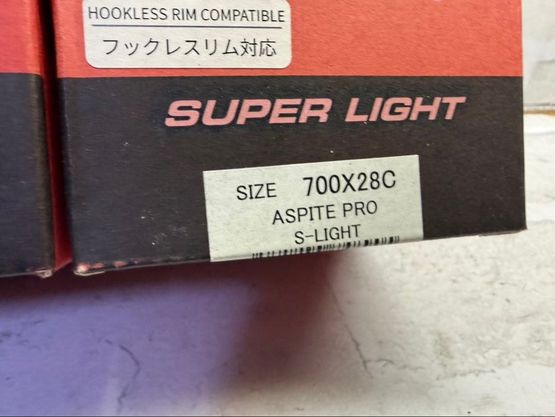 iRC ASPITE PRO 700×28C 新品未使用