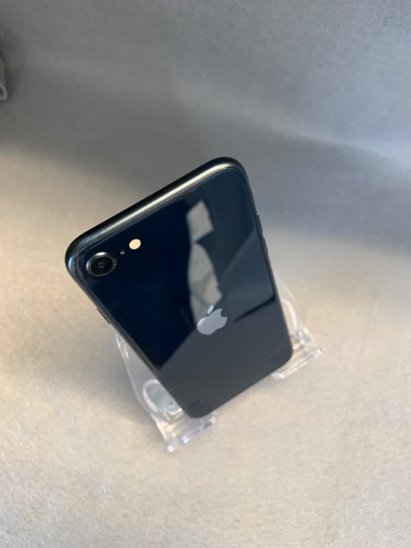 中古美品 国内版 SIMフリー iPhoneSE 第3世代 128GB