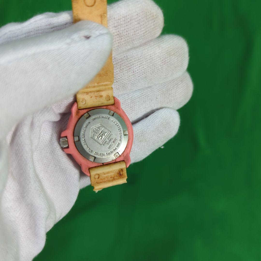 希少 タグホイヤー フォーミュラピンク　グレー　クォーツ汚れ　ジャンク　電池切れ