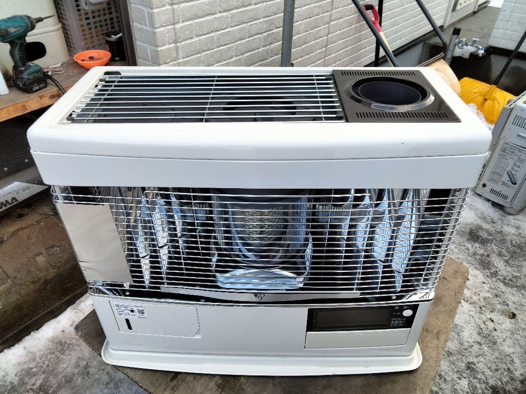 取り切れない傷汚れあり引き取り及び近郊配達限定出品床暖石油ストーブ20年式中古品