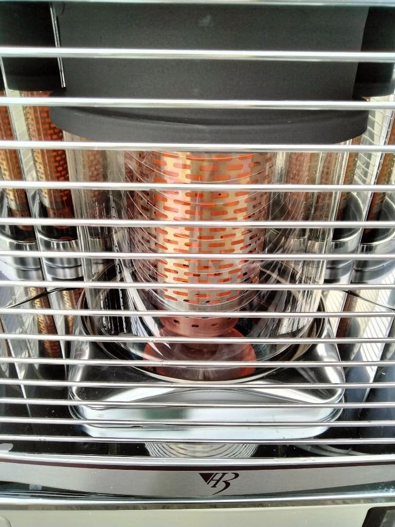 取り切れない傷汚れあり引き取り及び近郊配達限定出品床暖石油ストーブ20年式中古品