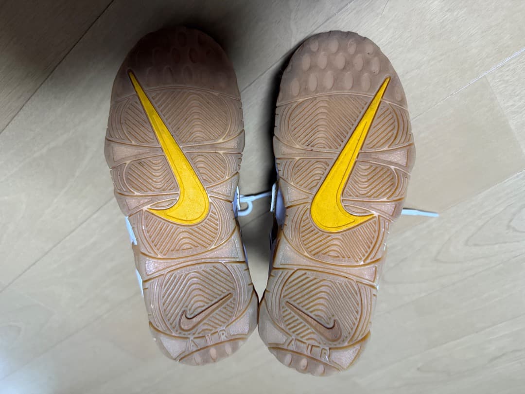海外購入「美品」Nike AIR MORE UPTEMPO 19cm