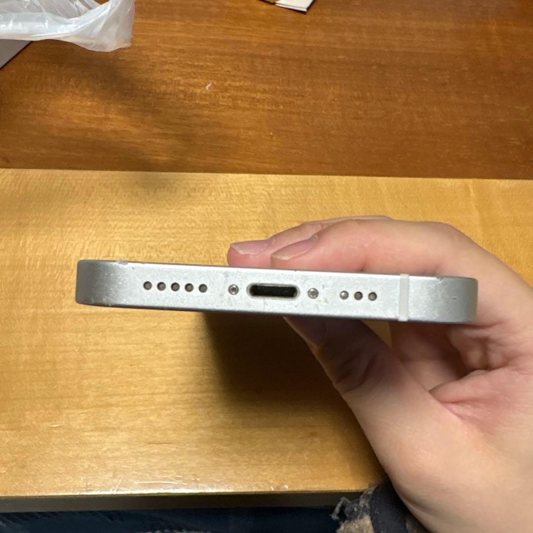 Apple iPhone 14 ホワイト本体