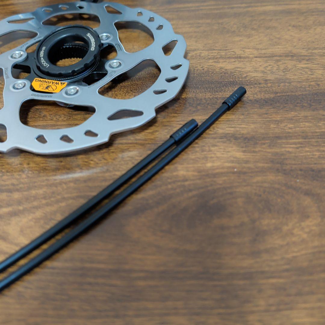 ね*い様 【新品】SHIMANO シマノ 105 R7020 油圧ディスク コン