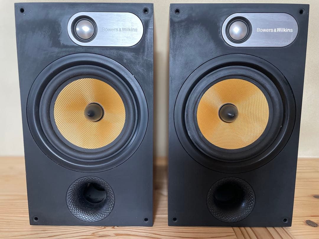 Bowers & Wilkins ブックシェルフスピーカー　685
