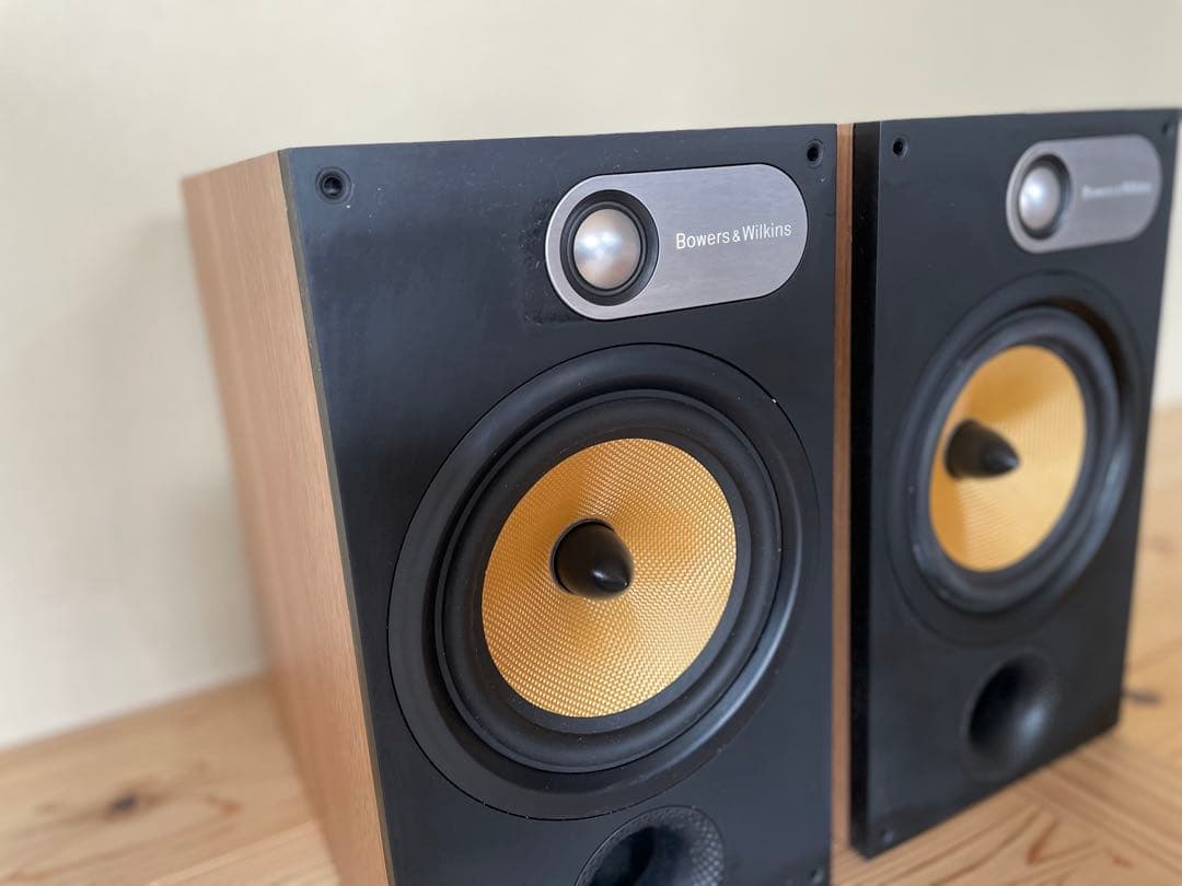 Bowers & Wilkins ブックシェルフスピーカー　685