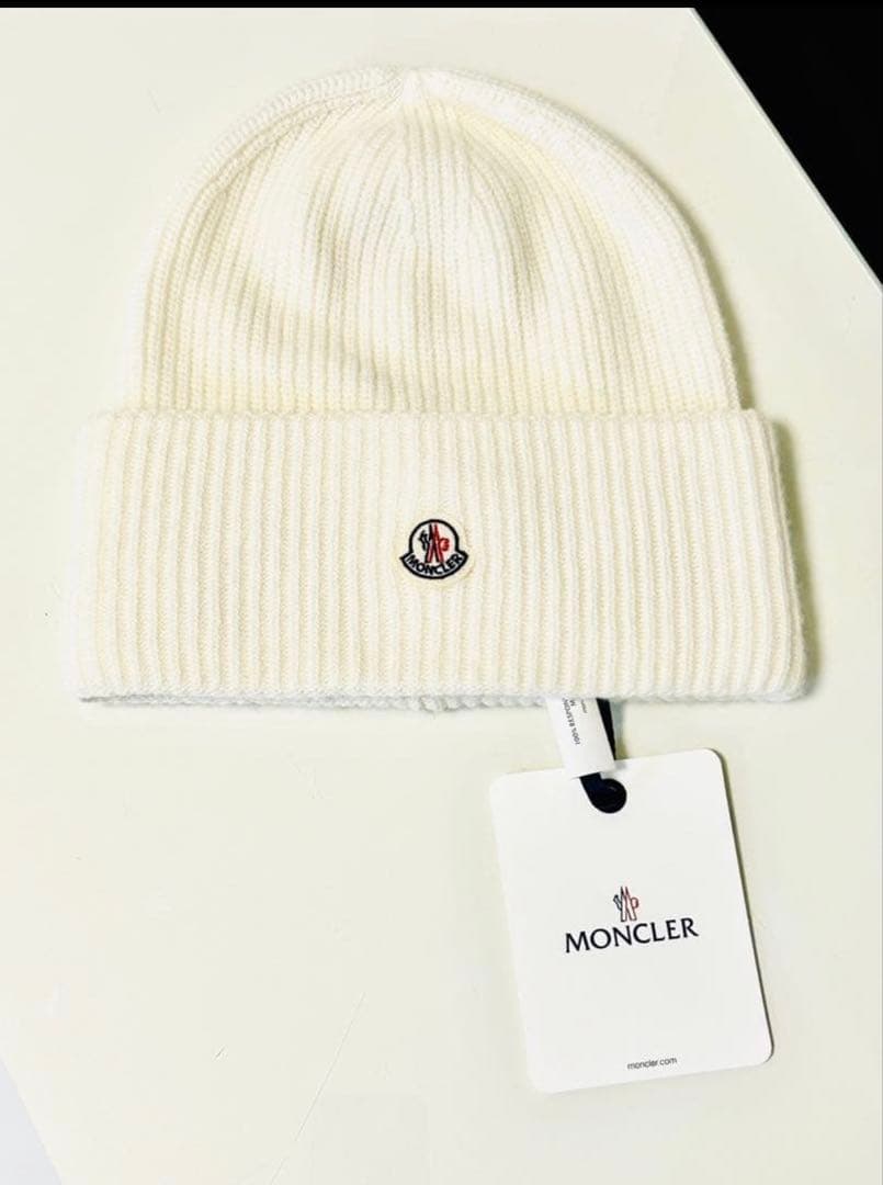 確実正規品　moncler ニット帽