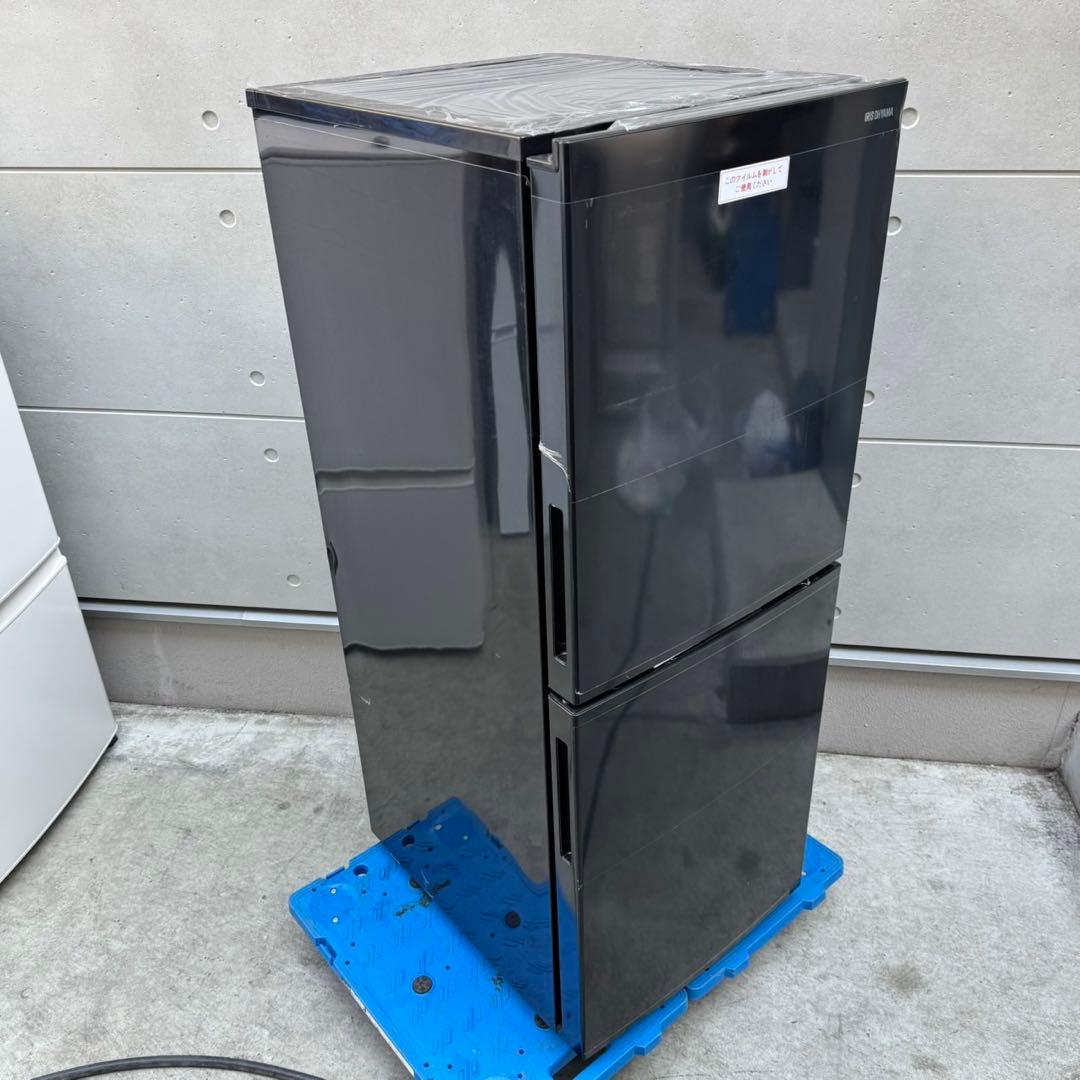 223⭐️2025年製★新品、未使用品★アイリス　冷蔵庫　ブラック　黒　一人暮らし