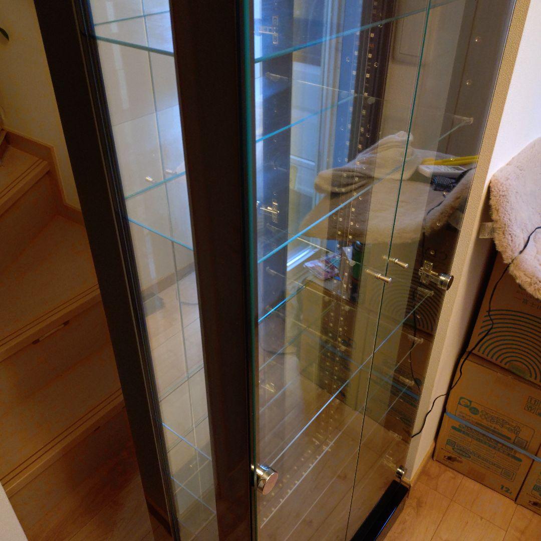 LEDライト、鍵付きコレクションケース 7段