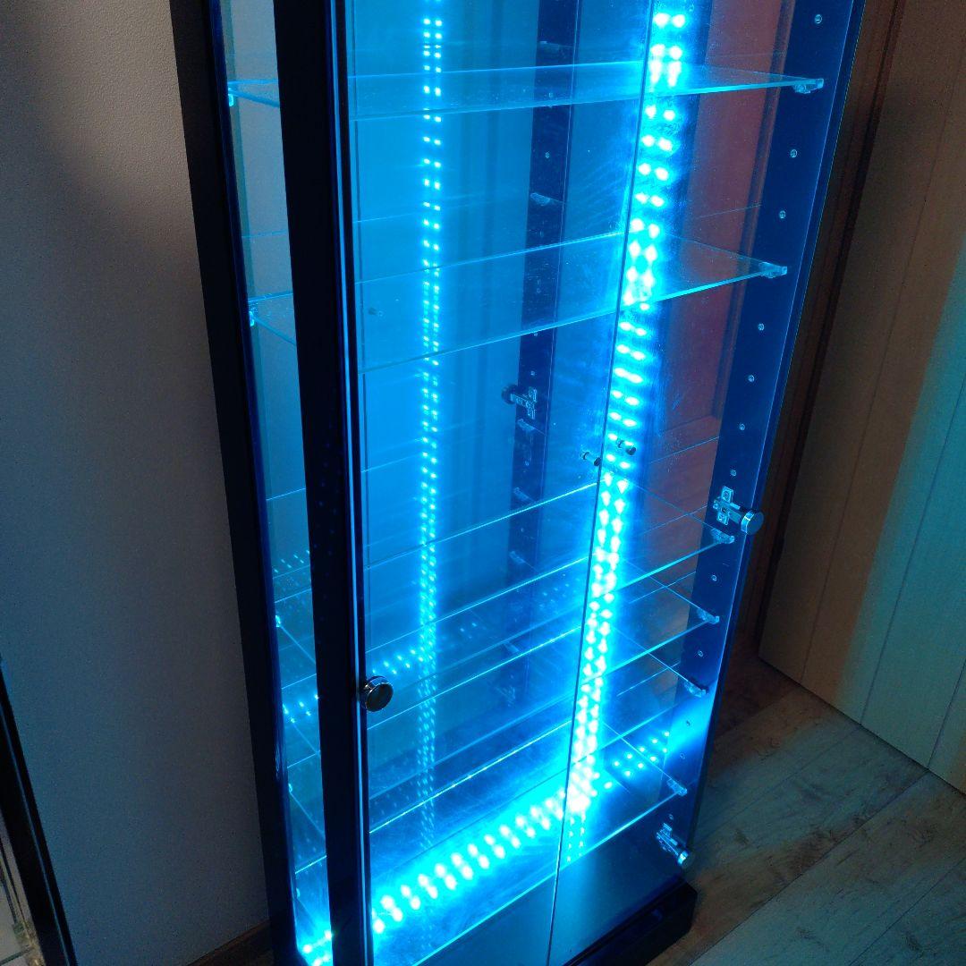 LEDライト、鍵付きコレクションケース 7段