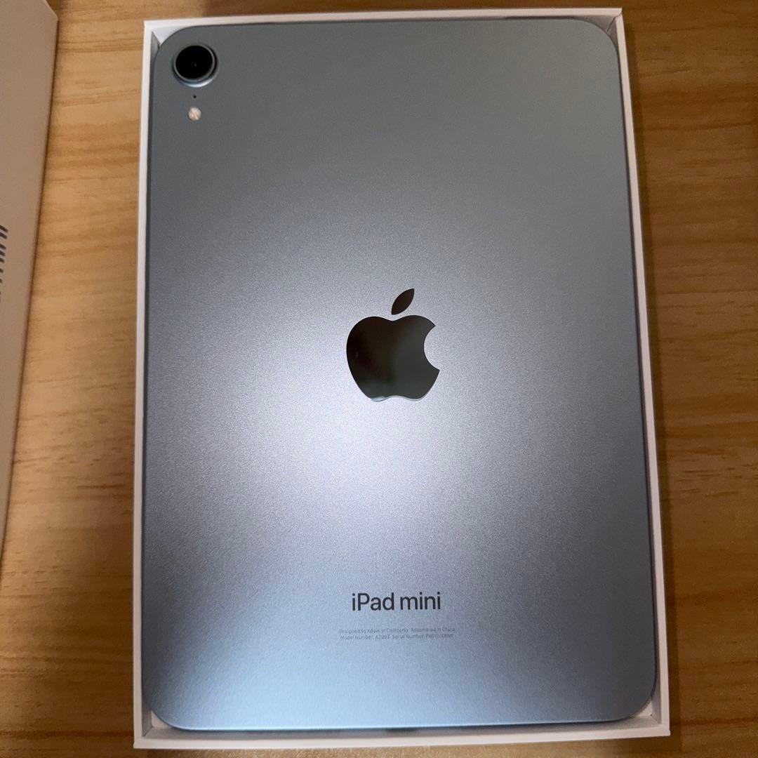 iPadmini7 A17Pro WiFiモデル 128GB ブルー カバー付き