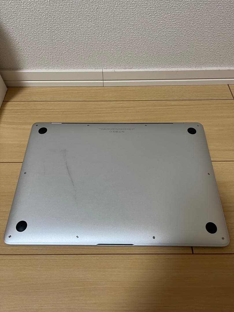 【値下げ】MacBook Air 13インチ i5シルバー 付属品付き