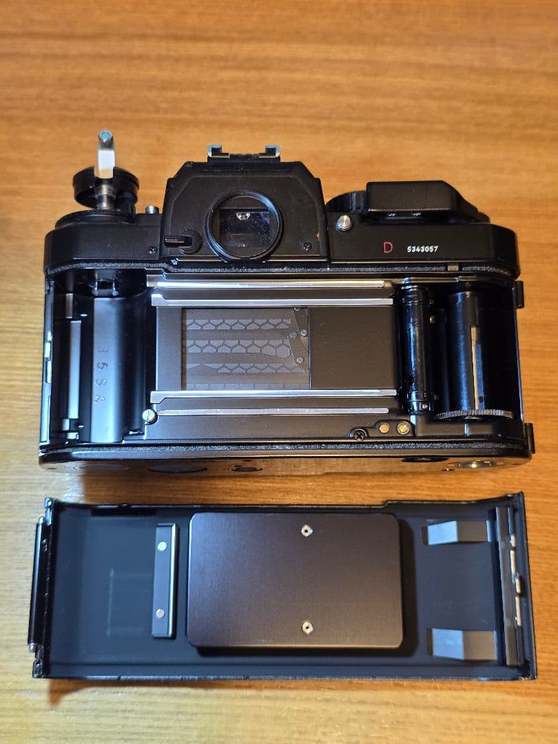 じ*た様 Nikon FA フィルム一眼レフカメラ