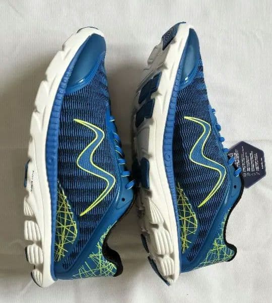 未使用　MBT ランニングシューズ RACER 18M　27cm　姿勢補正