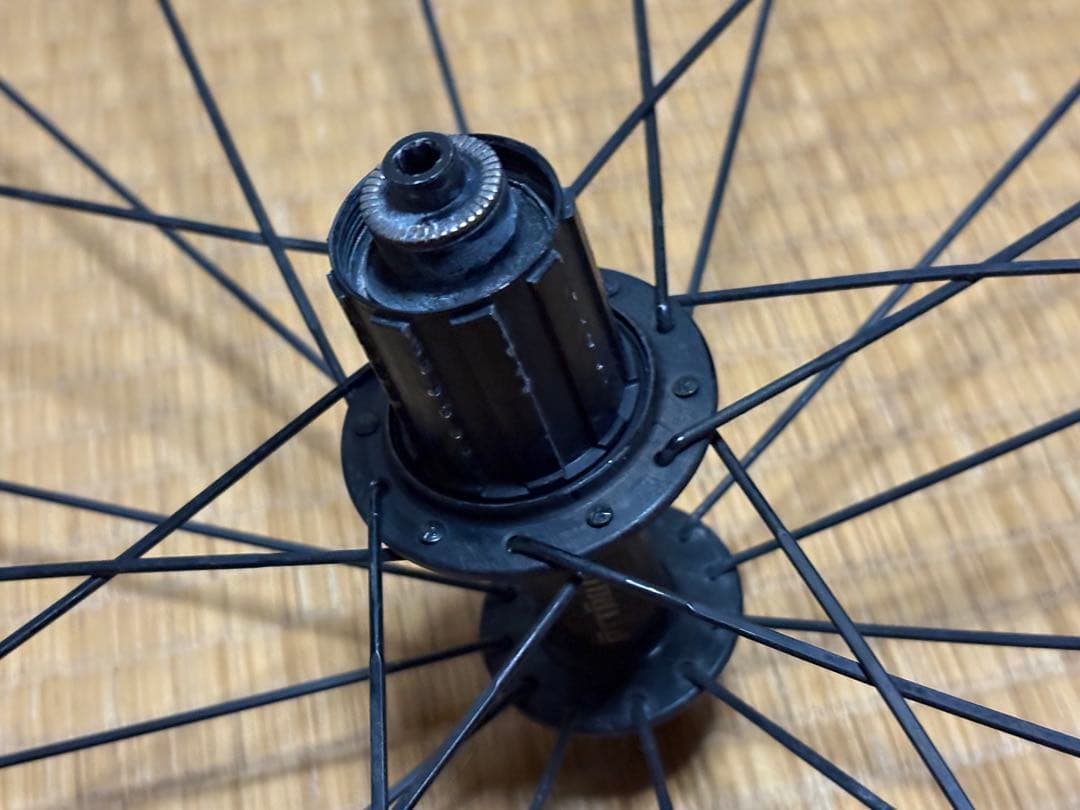 (リアはジャンク品)ATTAQUE ATTA-C451-RD カーボンホイール